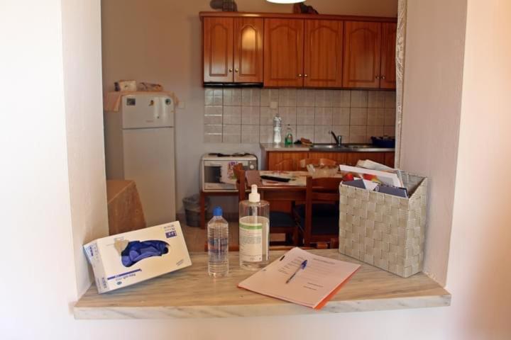 Elliniko  Guesthouse "Athina" מראה חיצוני תמונה